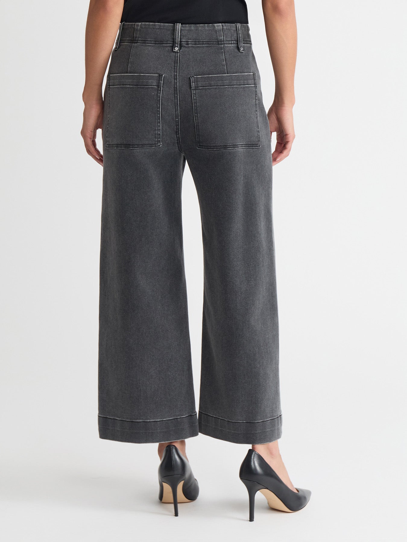 Wide Leg Cropped Pintuck Jeans